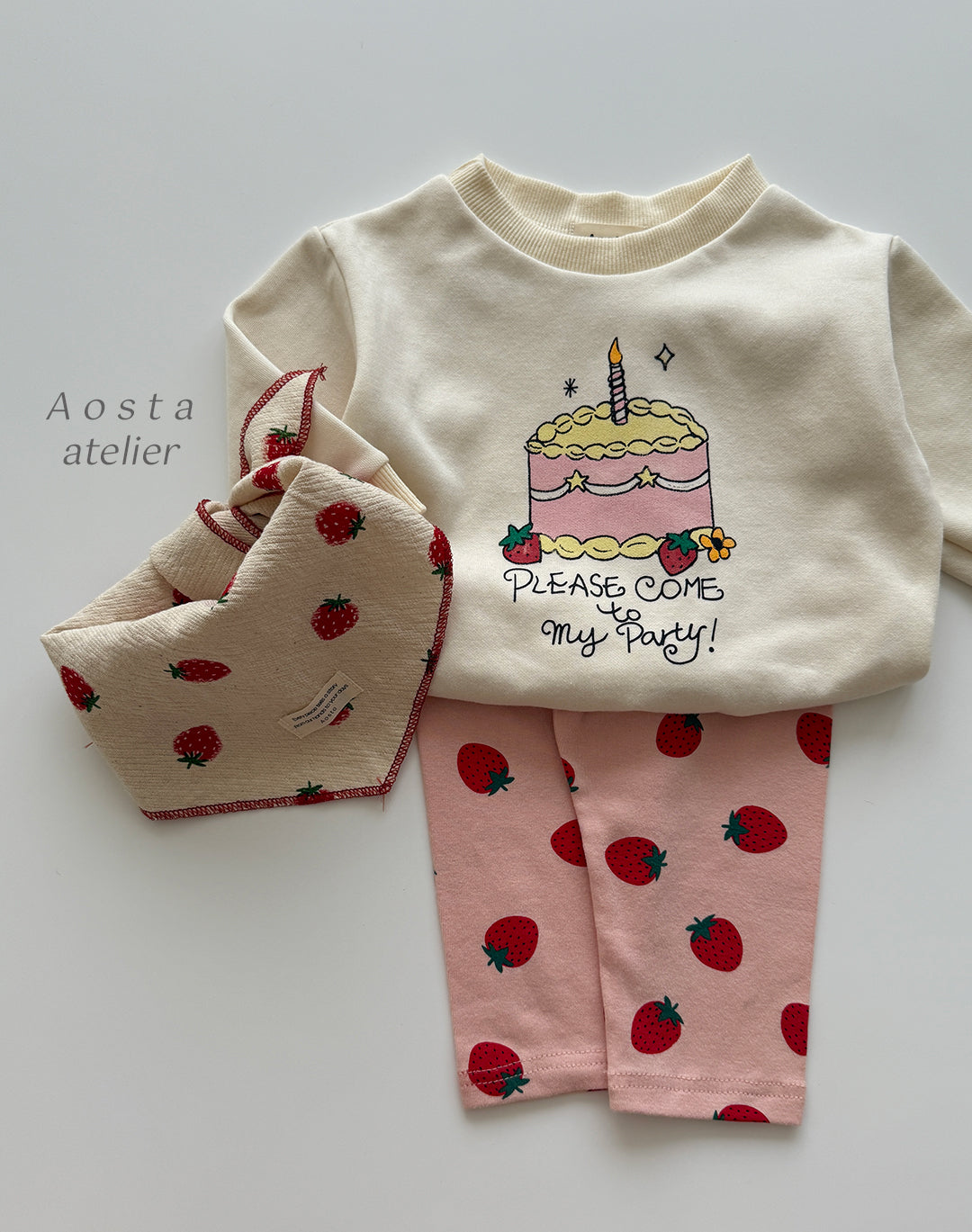 Strawberry leggings