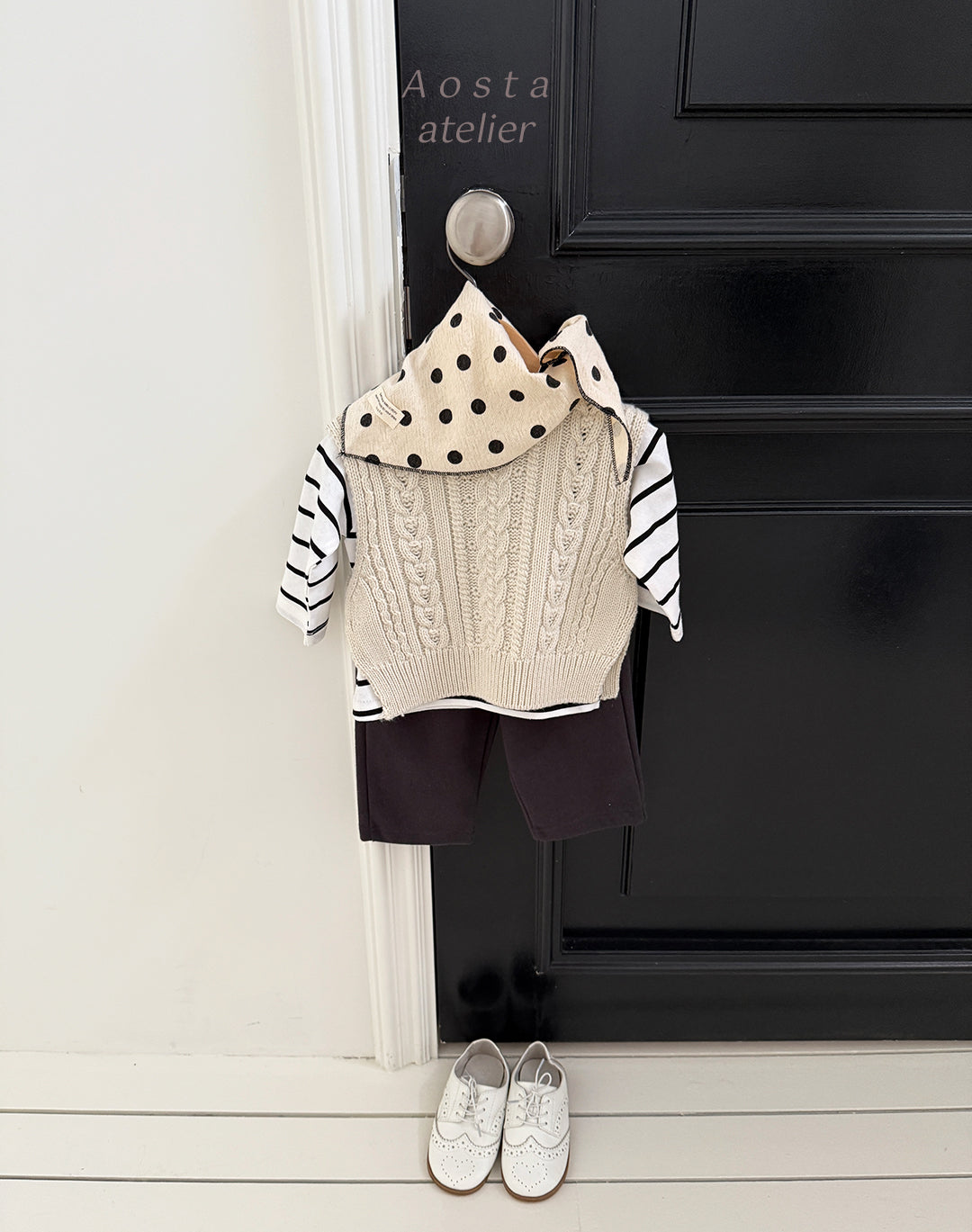 Knit vest