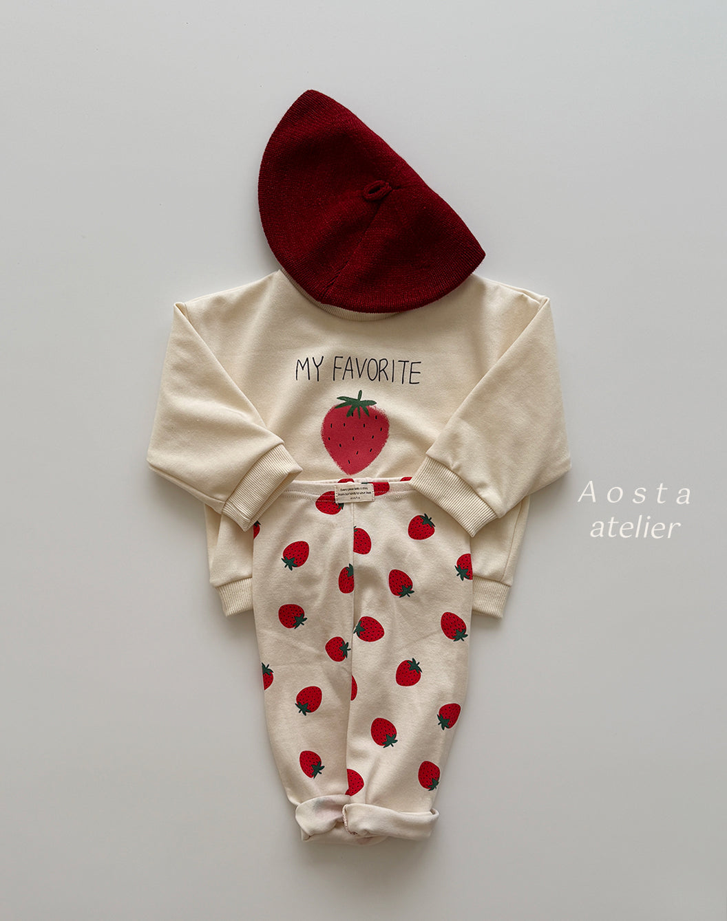 Strawberry leggings
