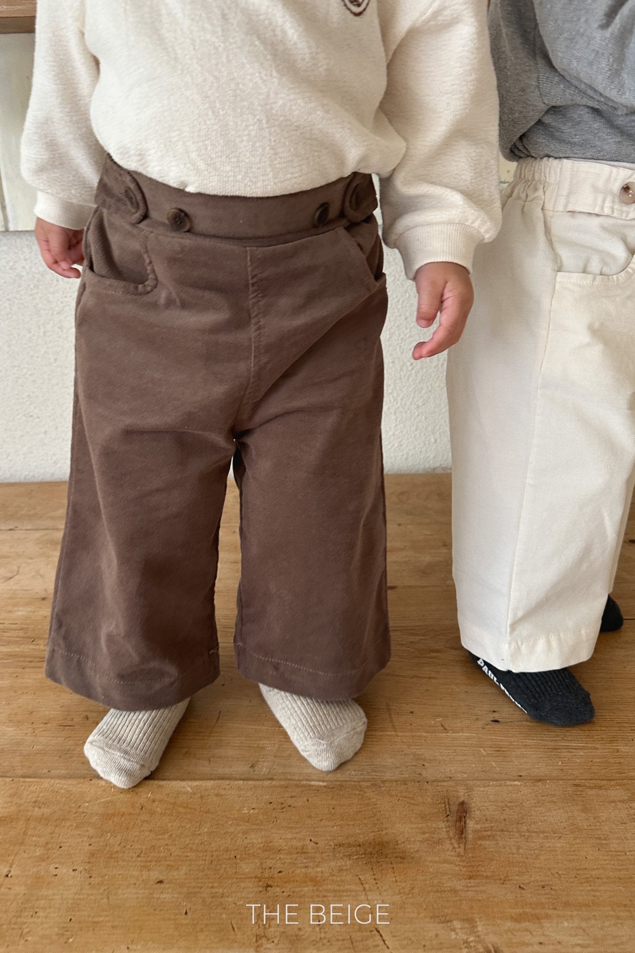 Button Strap Stretch Pants