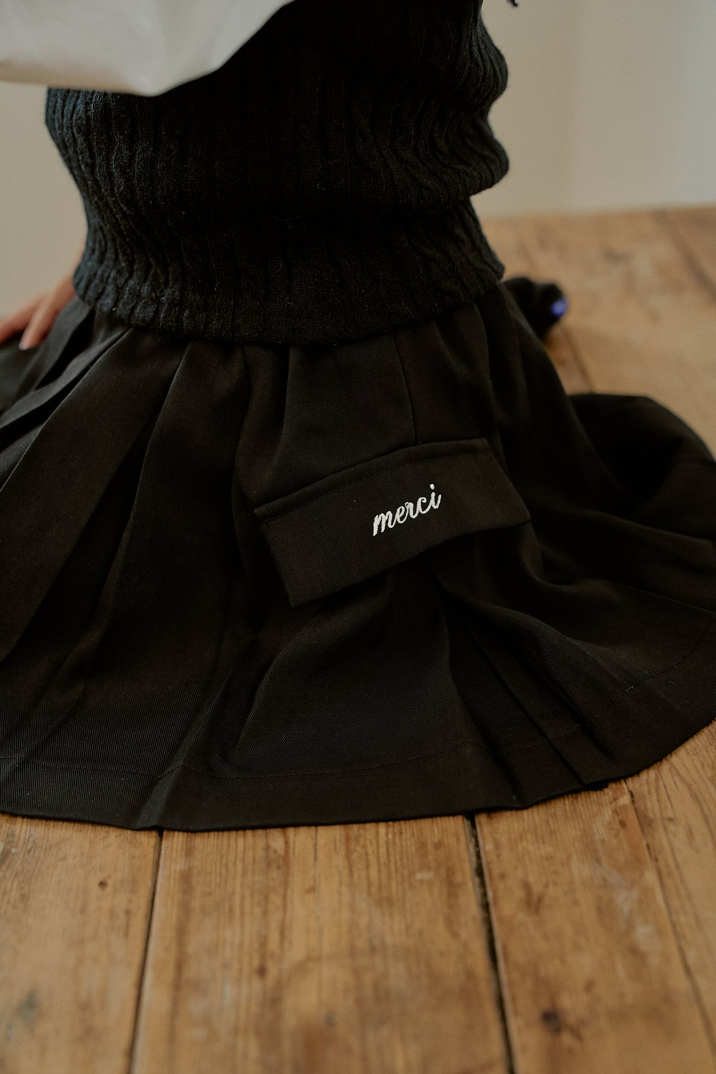 momoann Day Pleated Skirt