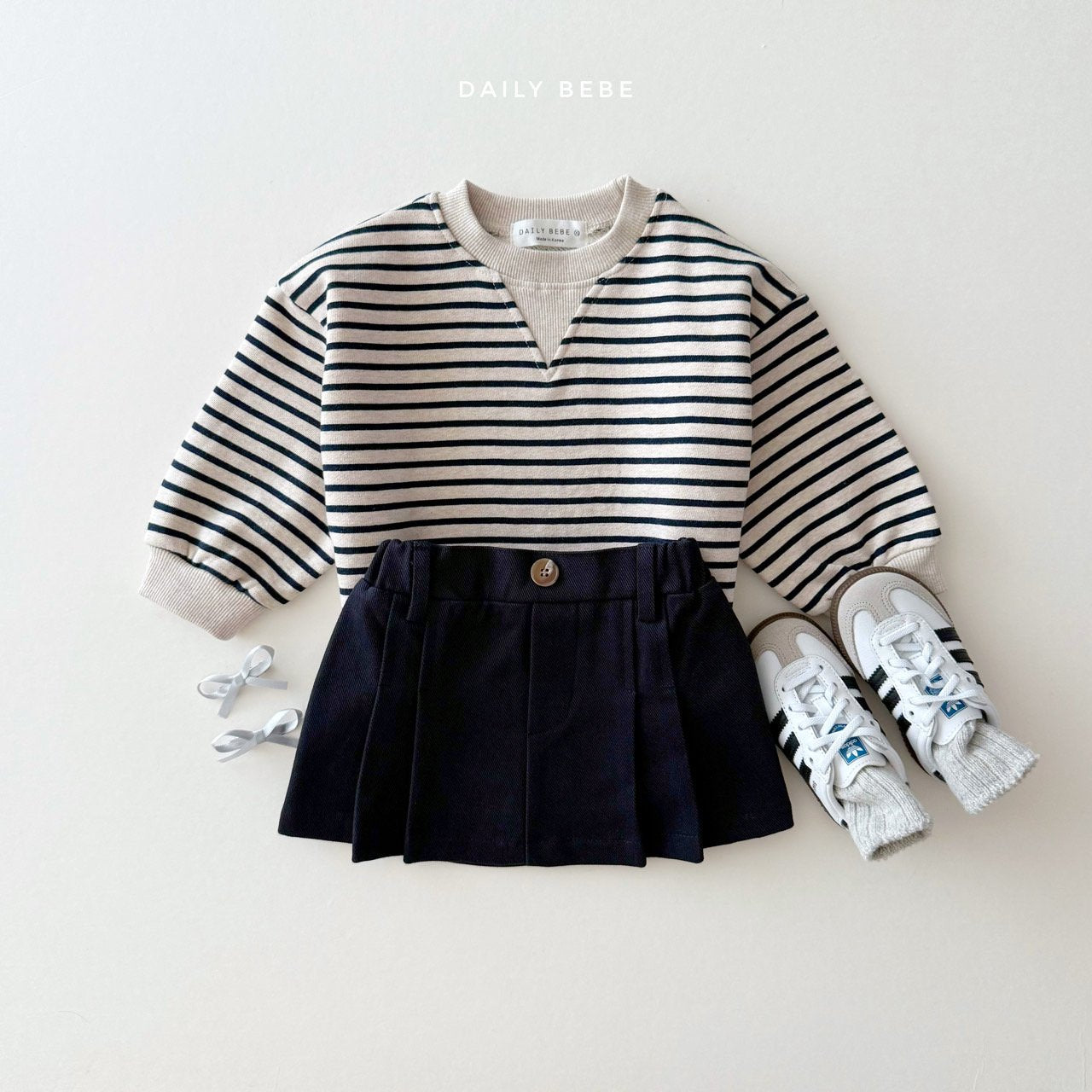 Striped Triangle Patch Sweatshirt