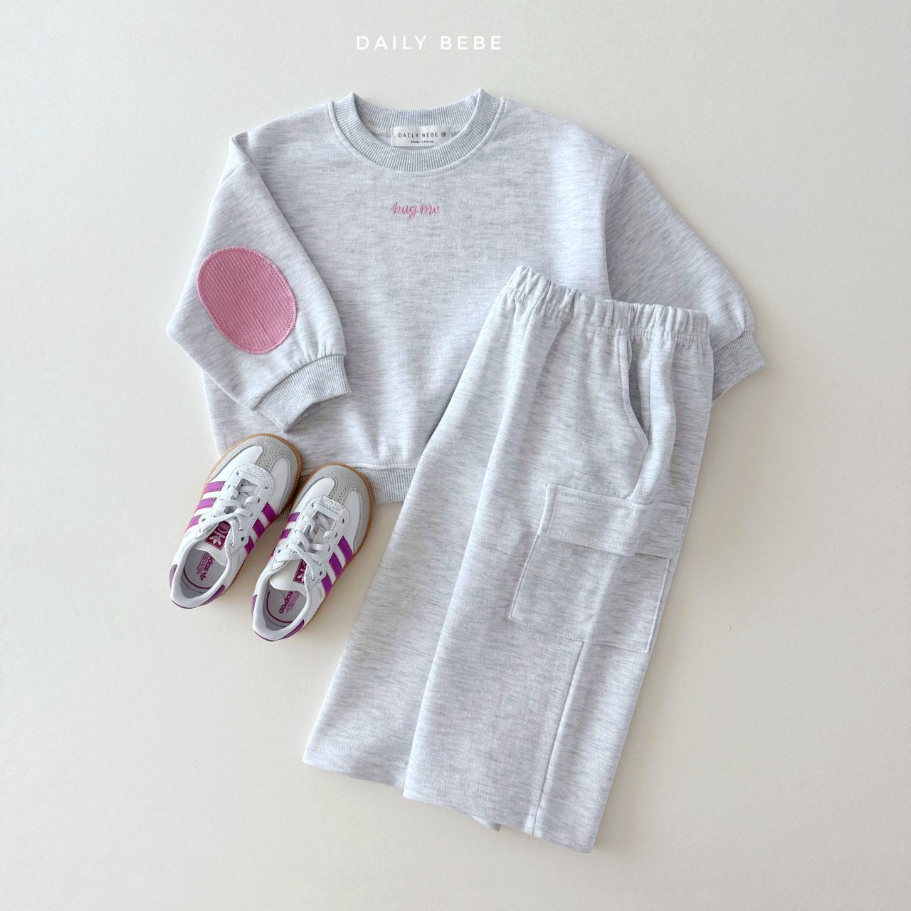 Hug Me Elbow Patch Sweatshirt