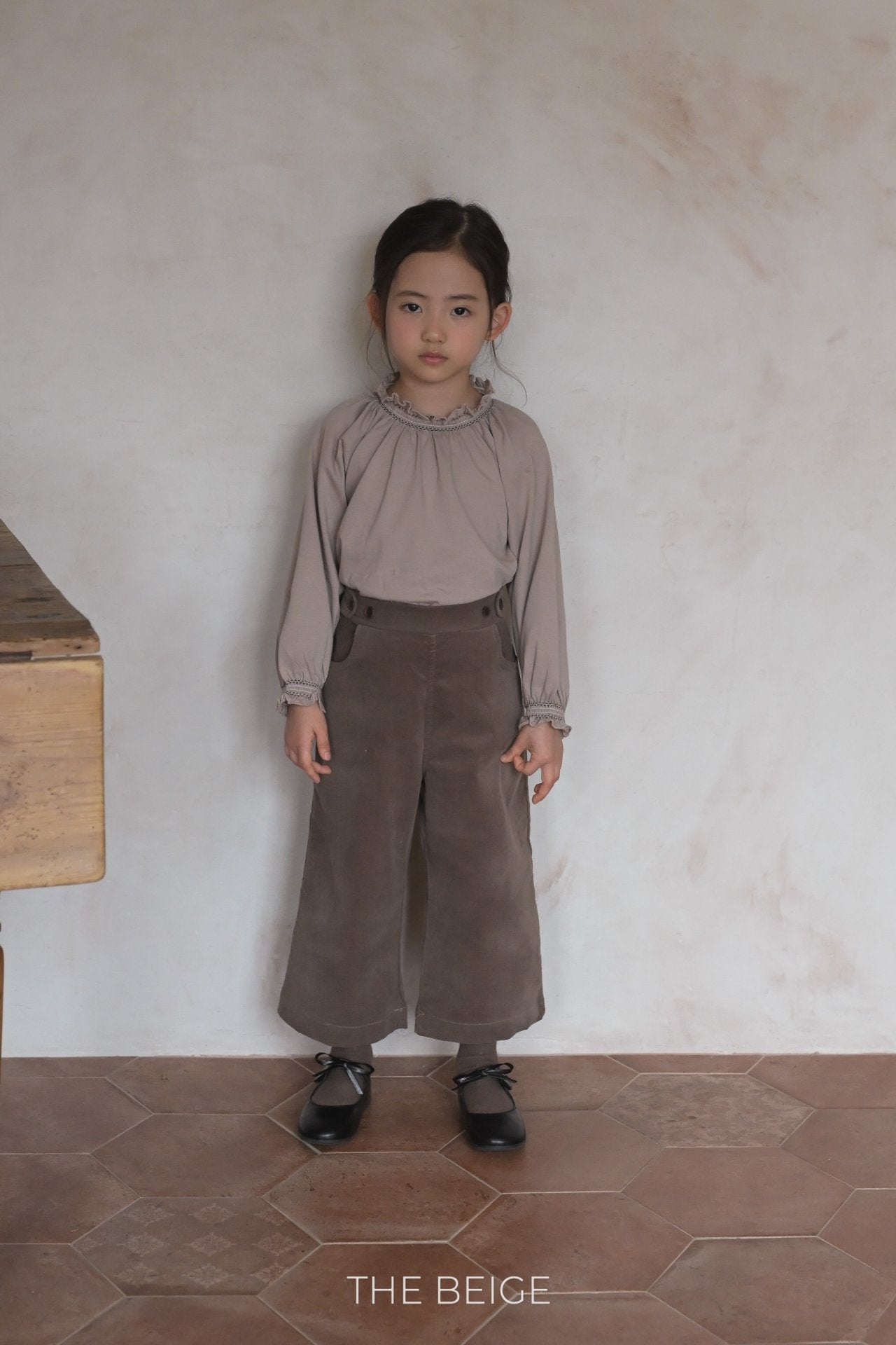 Button Strap Stretch Pants