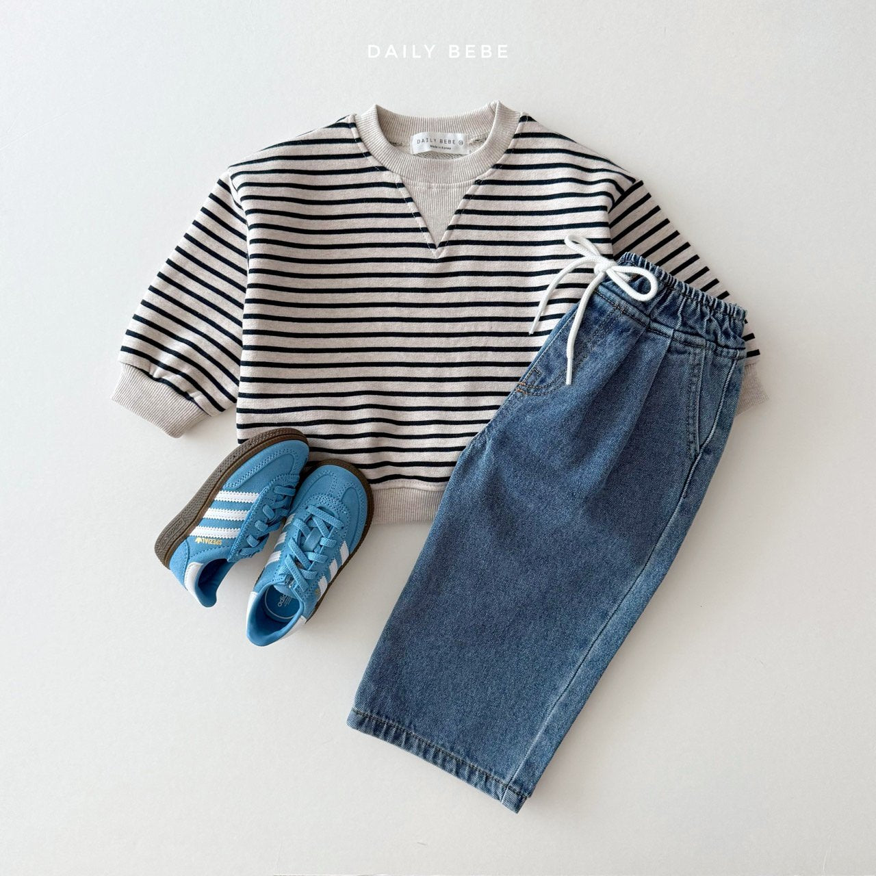 Striped Triangle Patch Sweatshirt