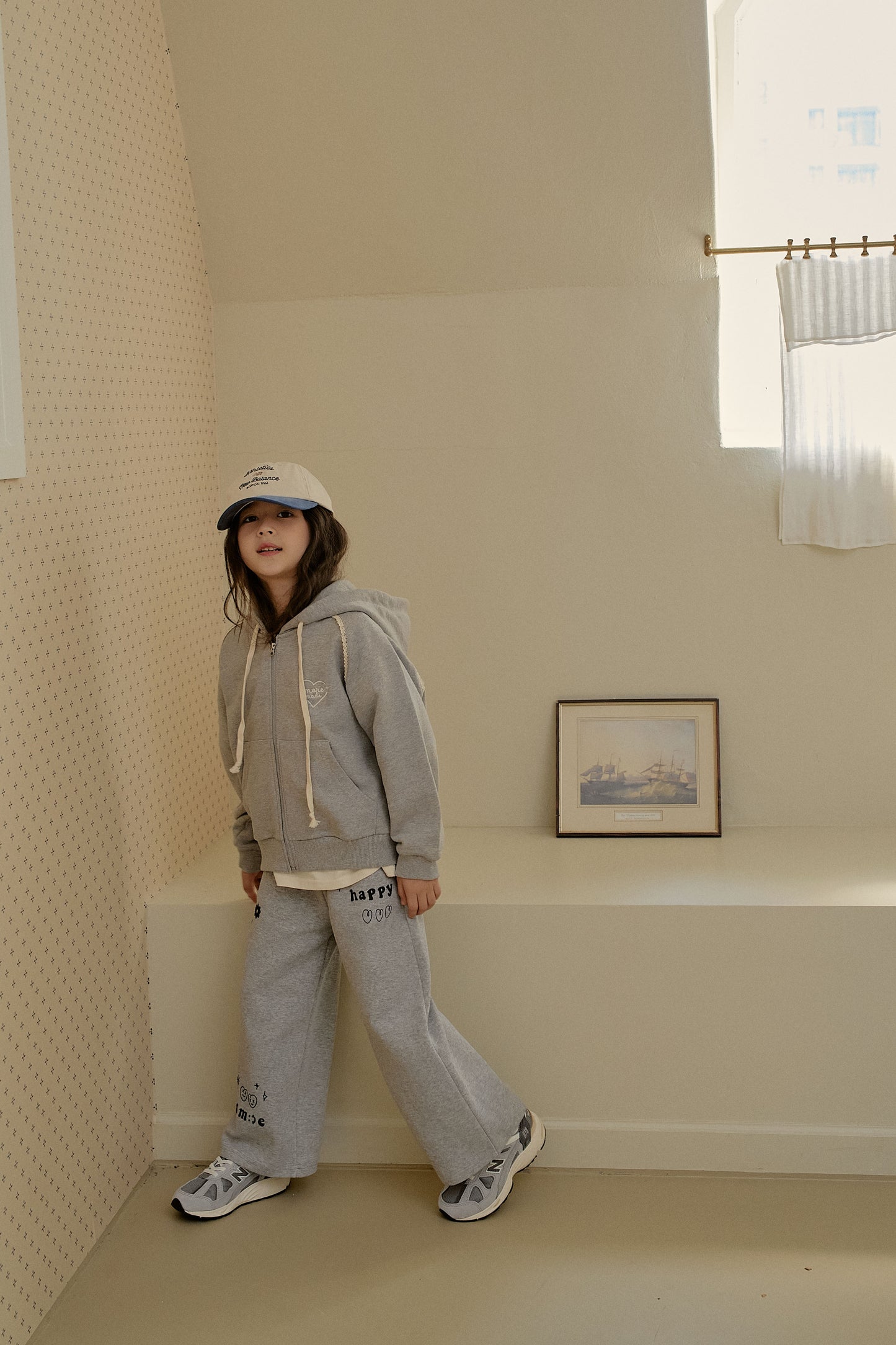 momoann Zip-Up Hoodie