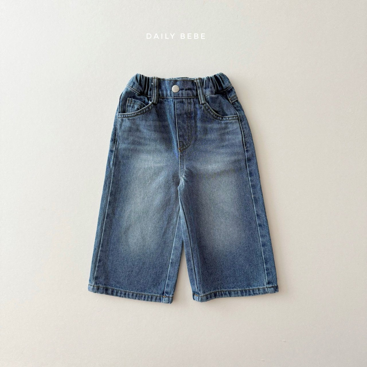 Wide-Leg Washed Jeans