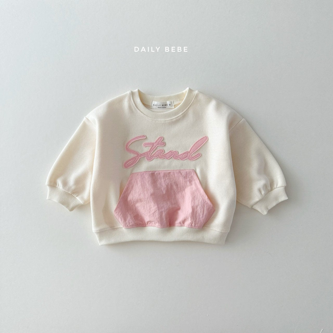 Crisp Pocket Sweatshirt