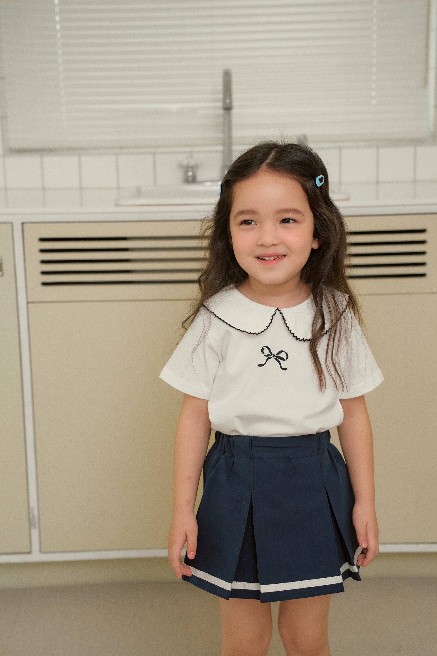 Pin-Collar Ribbon T