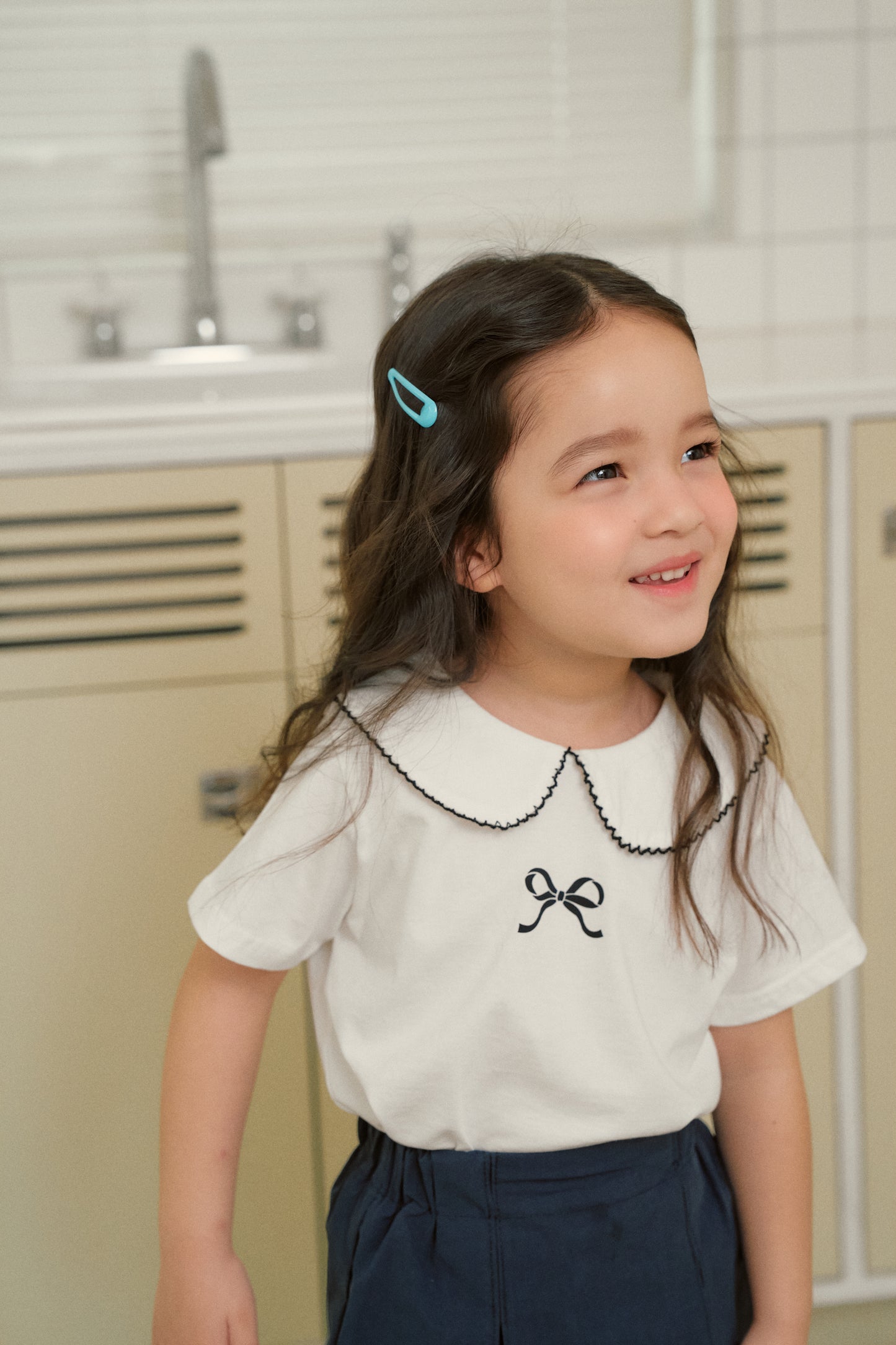 Pin-Collar Ribbon T