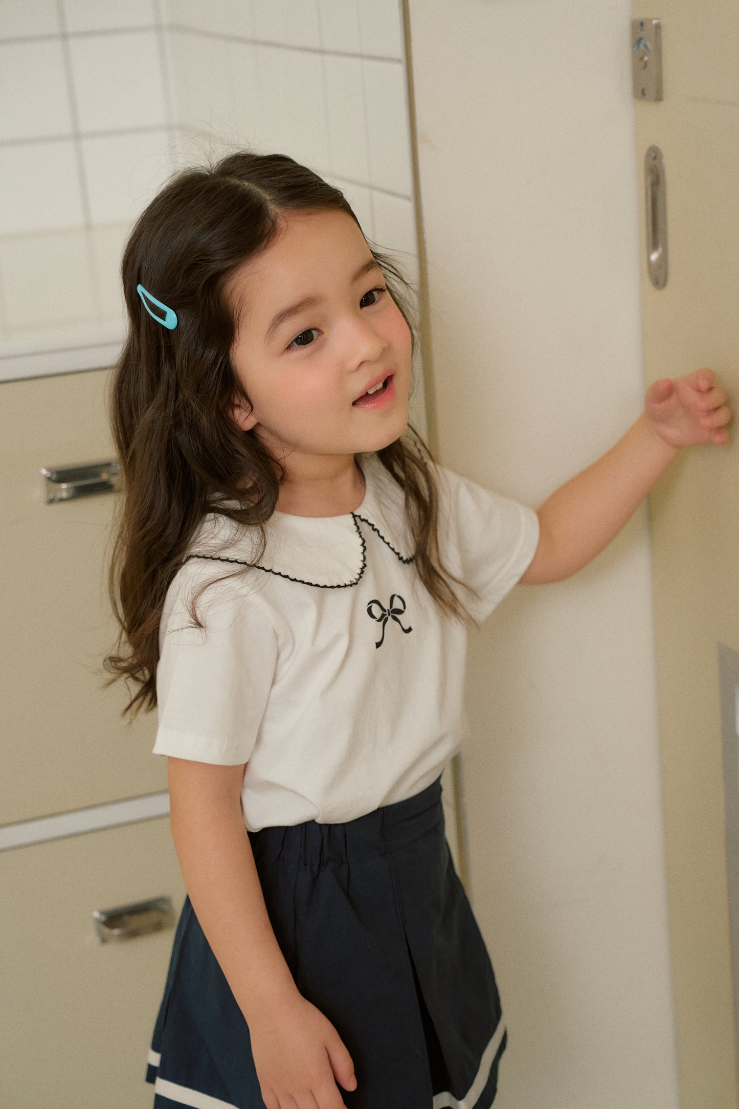 Pin-Collar Ribbon T