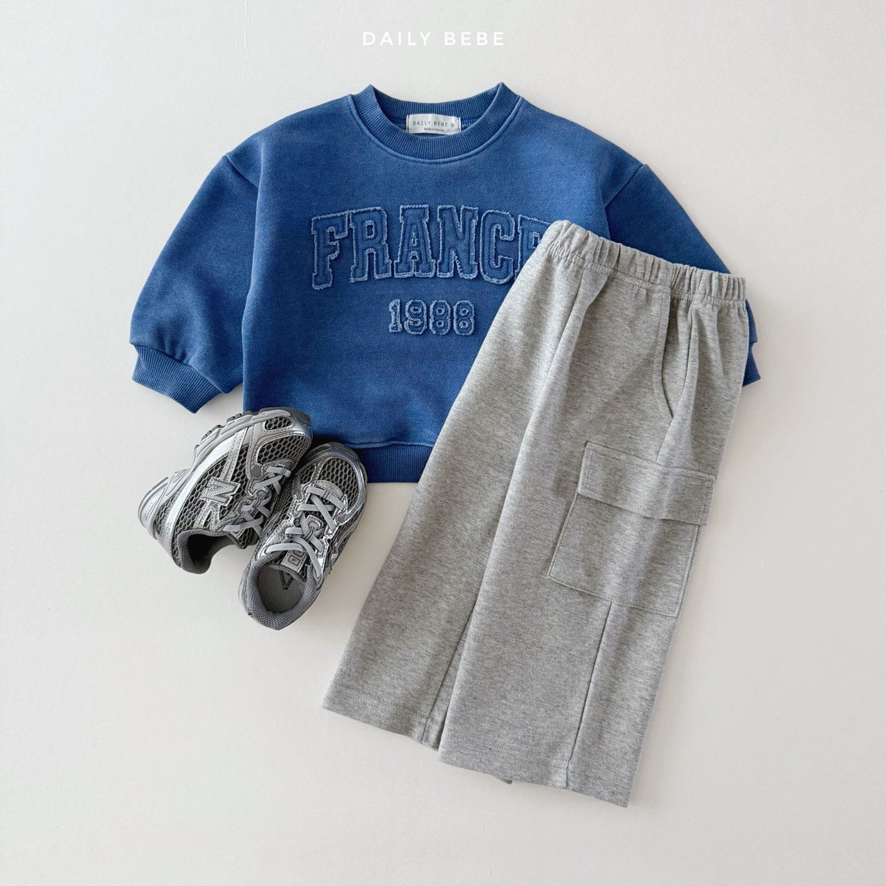 Comfy Wide-Leg Cargo Pants
