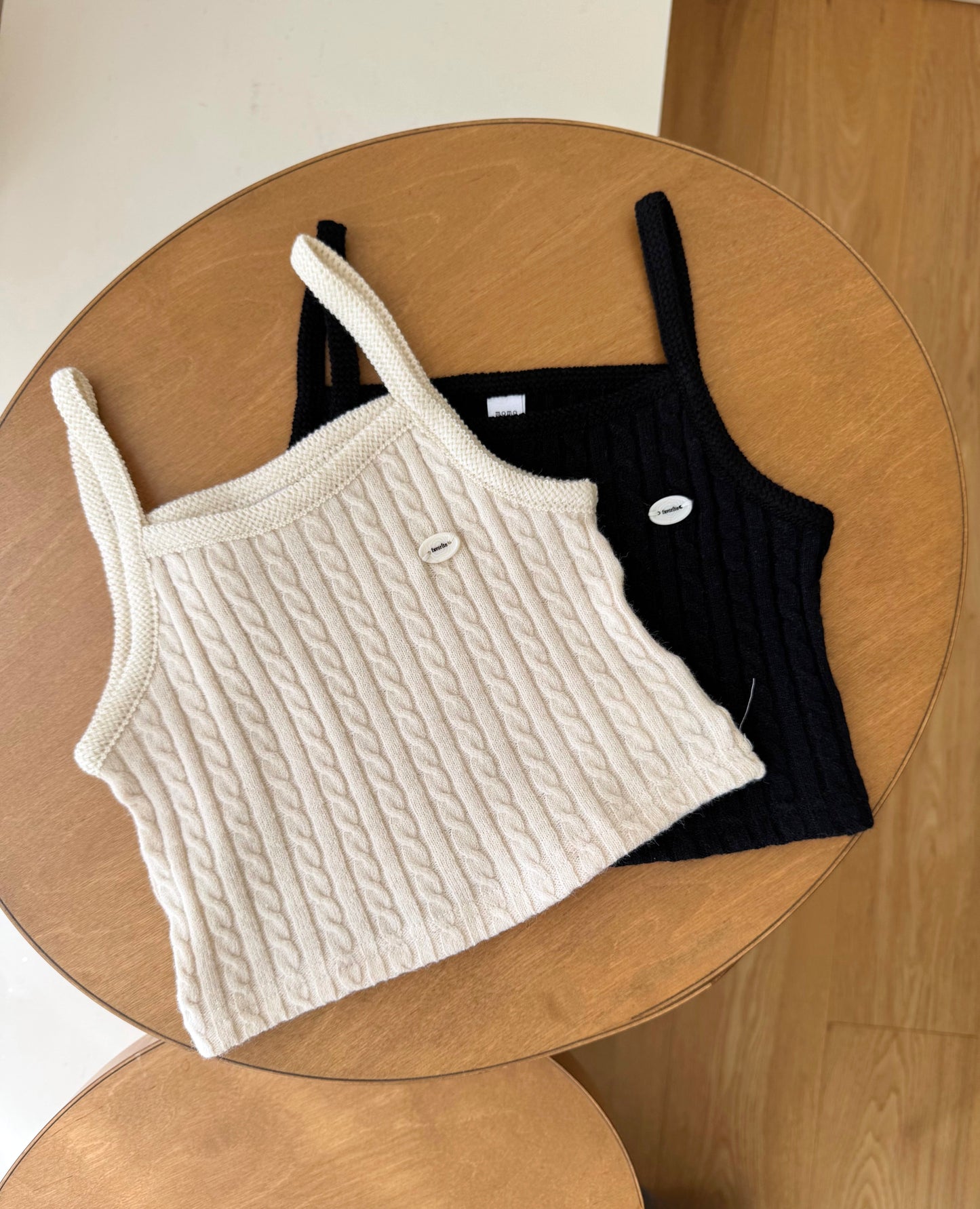 momoann Knit Vest