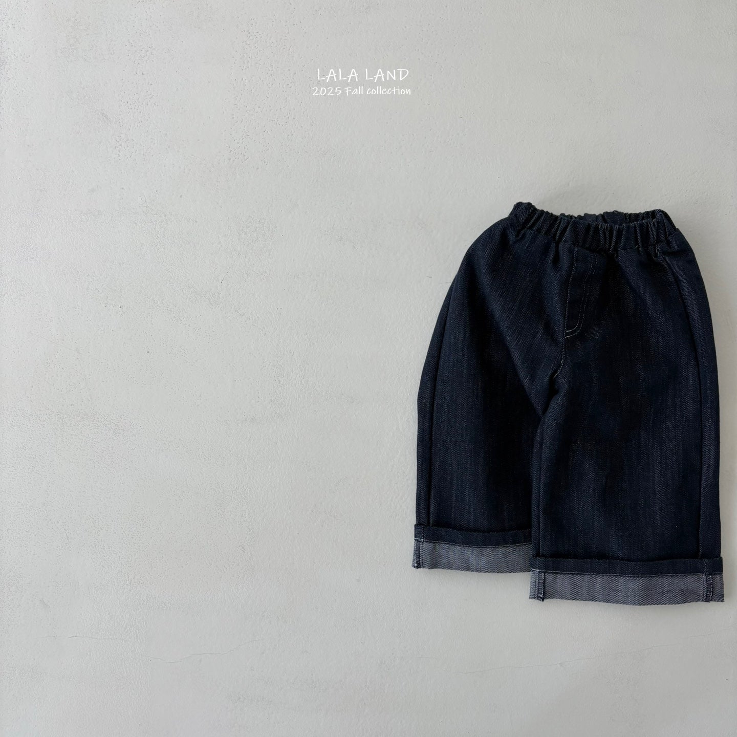 Straight-Leg Roll-Up Jeans
