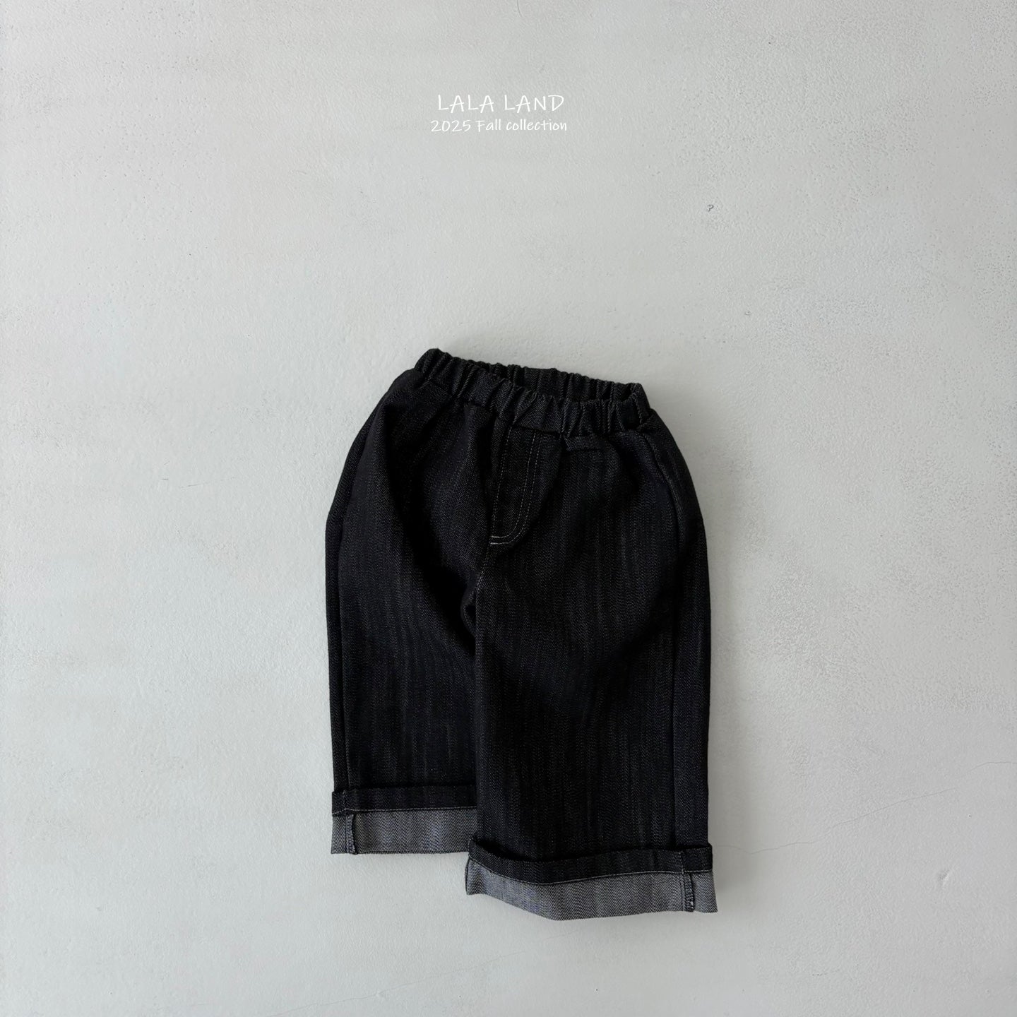 Straight-Leg Roll-Up Jeans