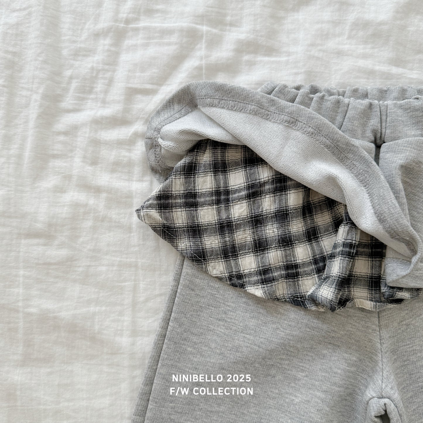 Frill-Up Ruffle Pants