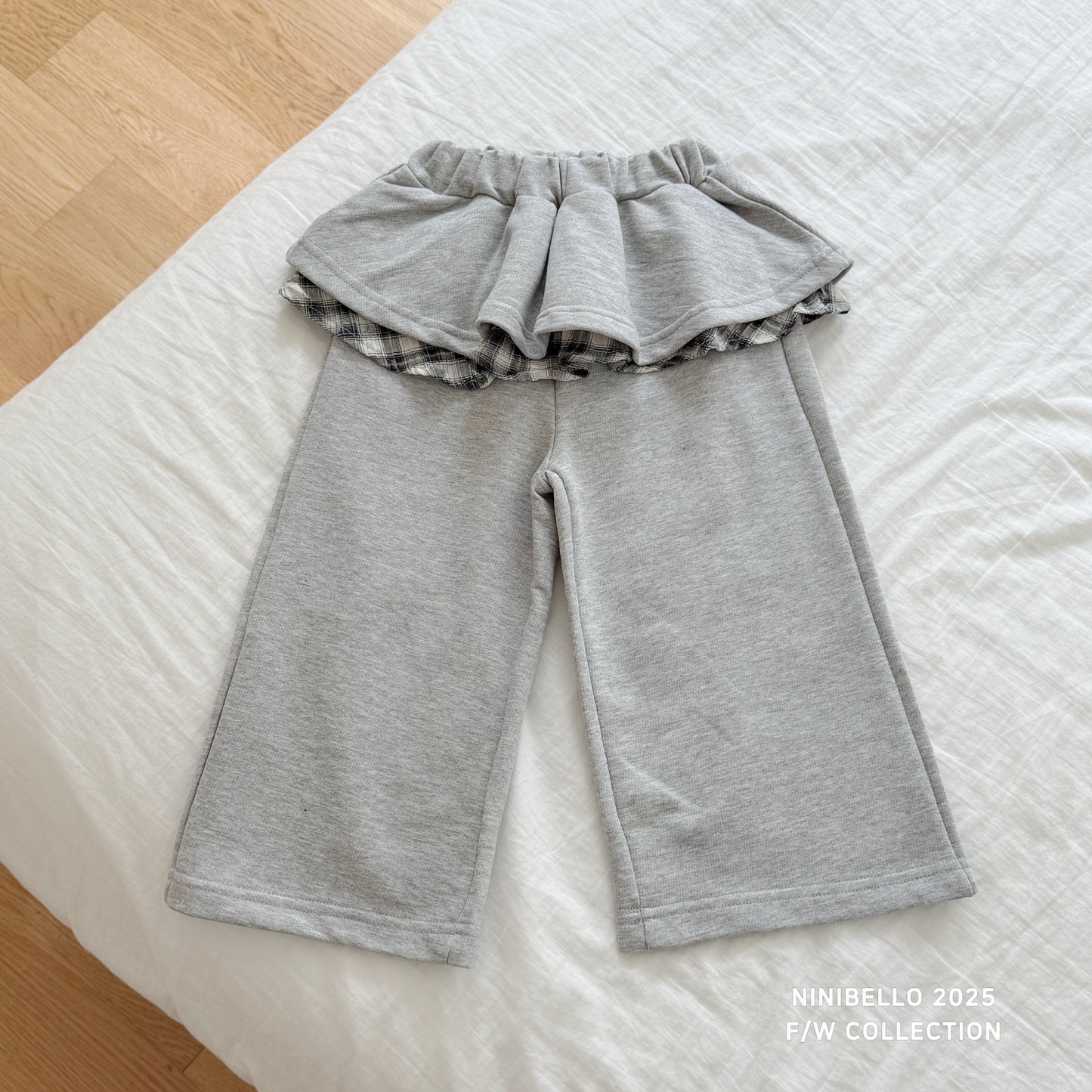 Frill-Up Ruffle Pants