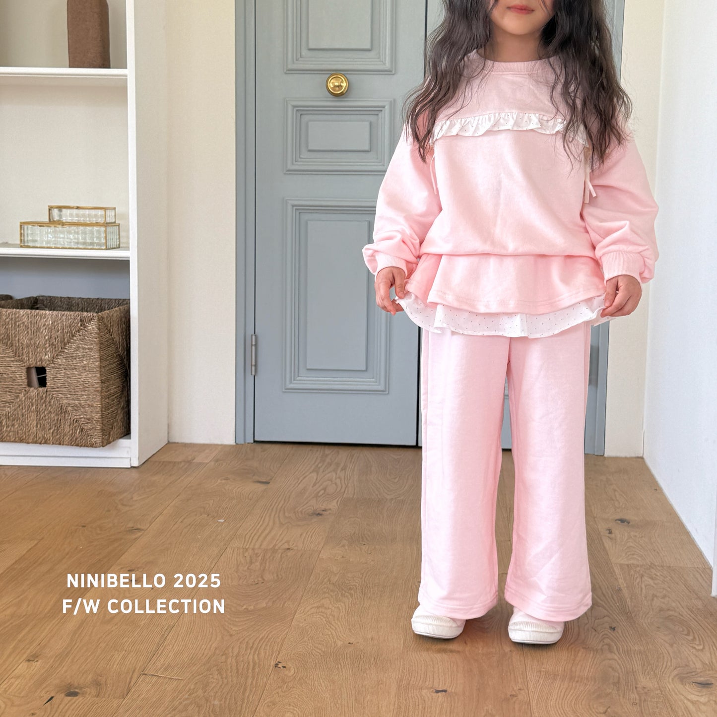 Ribbon Frill Sweatshirt