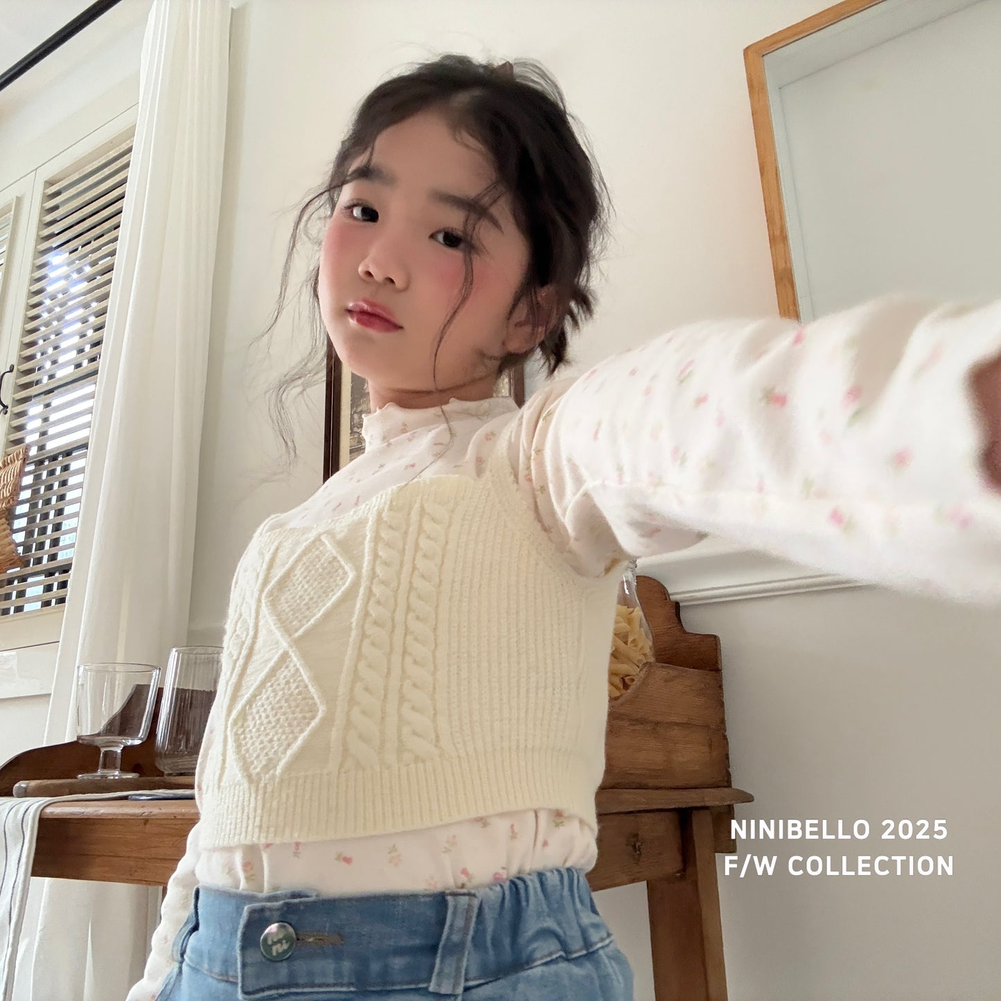 Shushu Turtleneck Tee