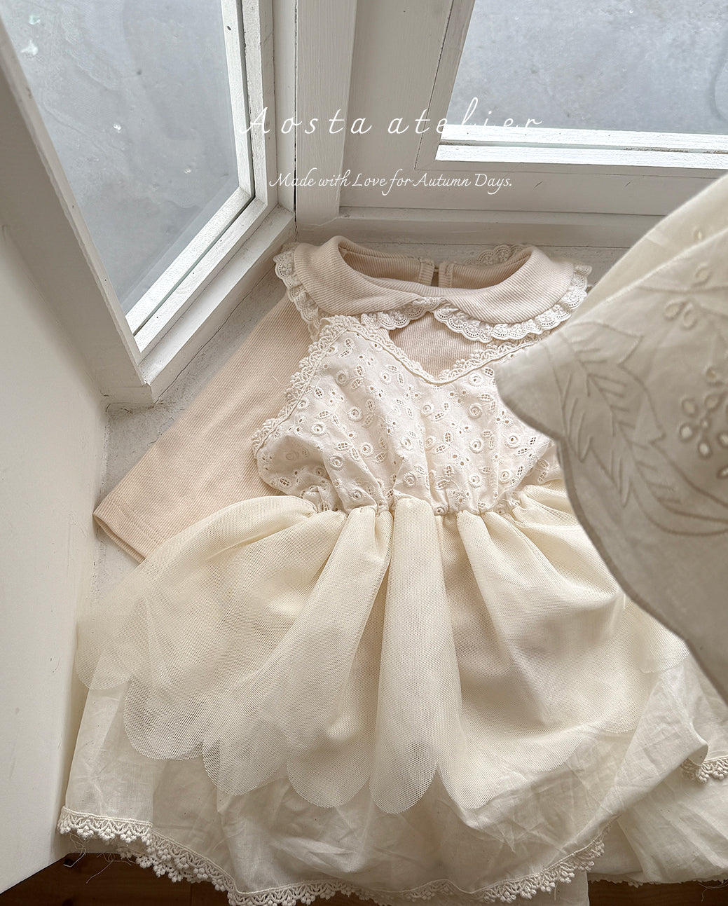 Lace Tulip Dress