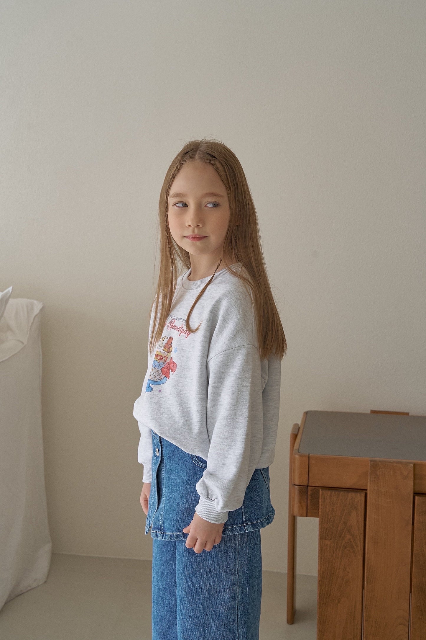 Cake Graphic Sweatshirt