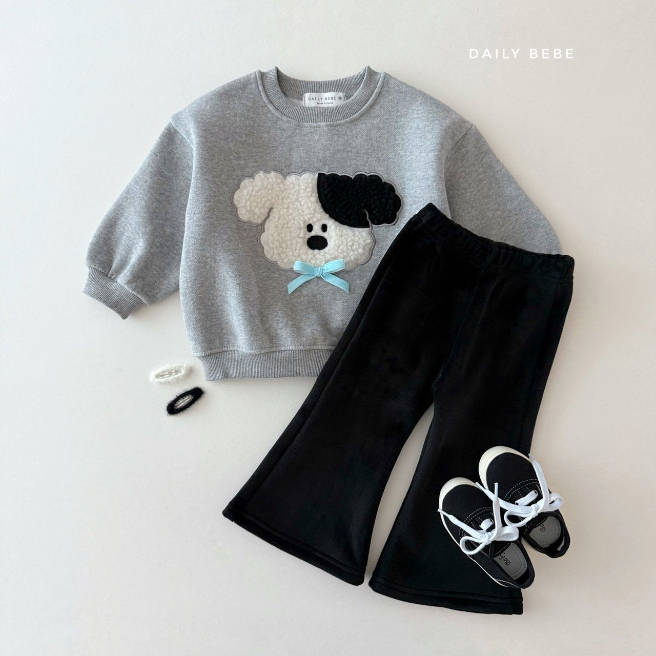 Fuzzy Ribbon Sweatshirt