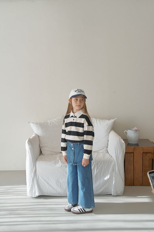 Momoann Collared Sweatshirt