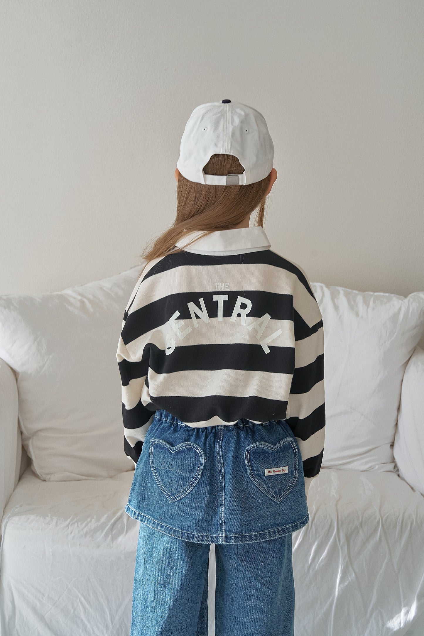 Momoann Collared Sweatshirt