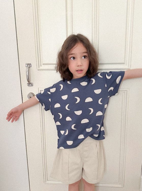 Half Moon Tee