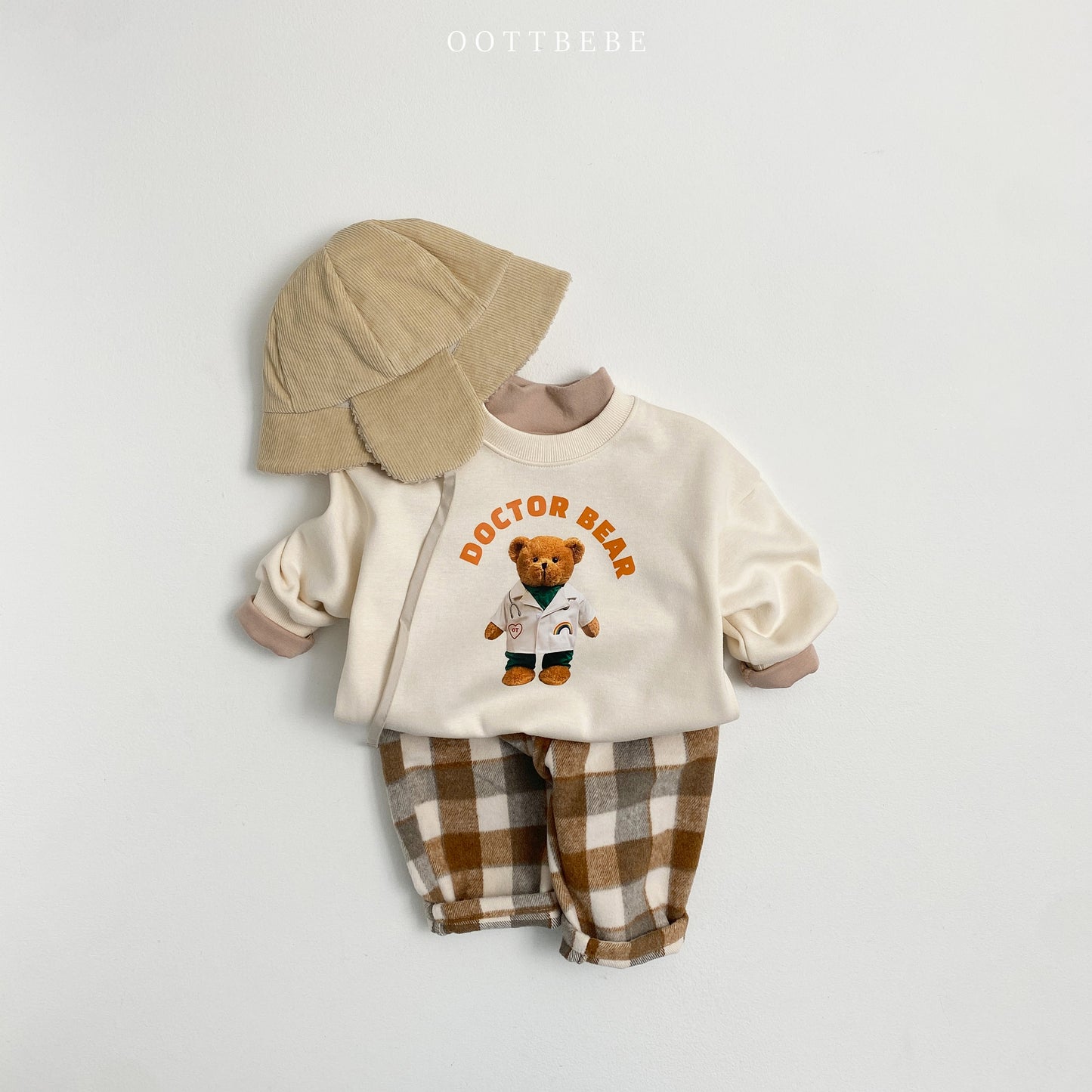 Doctor Bear Sweatshirt(Family Matching Outfit)