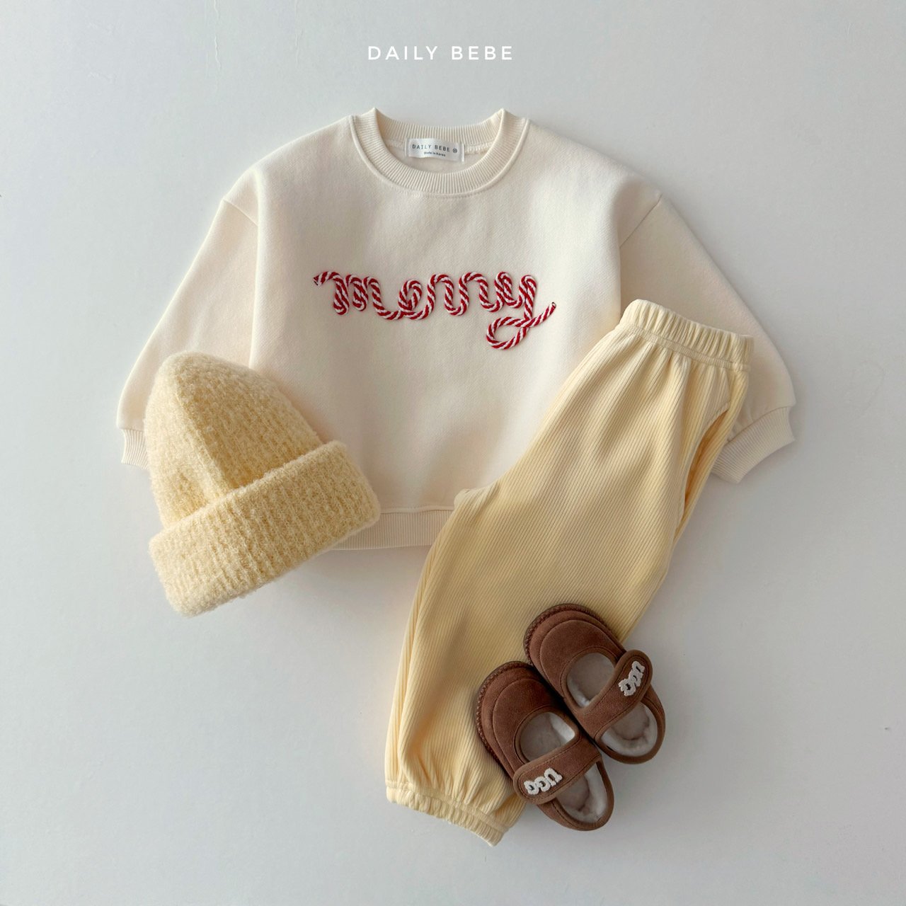 Embroidery Merry Sweatshirt