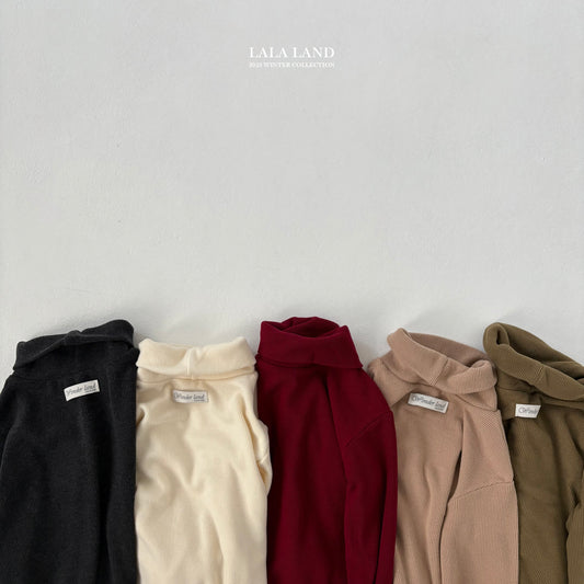 Basic Ribbed Mock Neck Tee