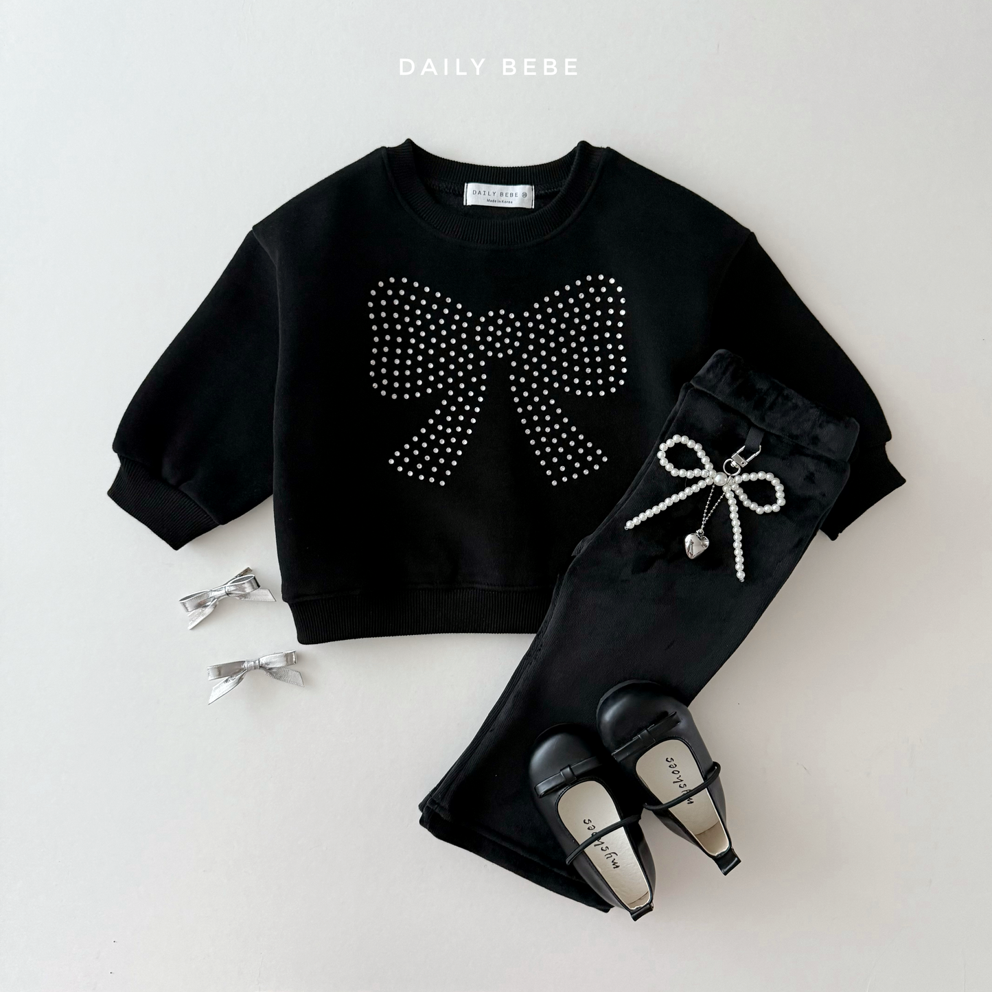 Glittering Ribbon Sweatshirt